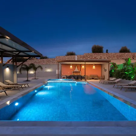 Elias' Rest Villa Pastida