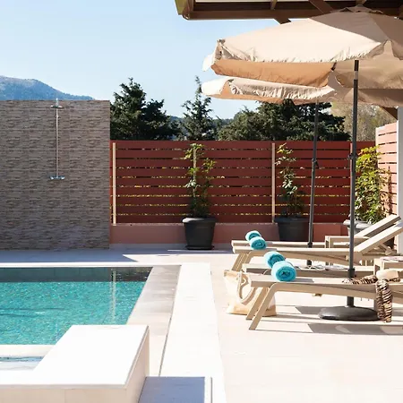 Villa Elias' Rest Pastida