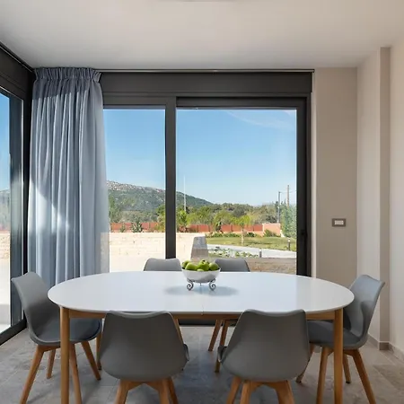 Elias' Rest Villa